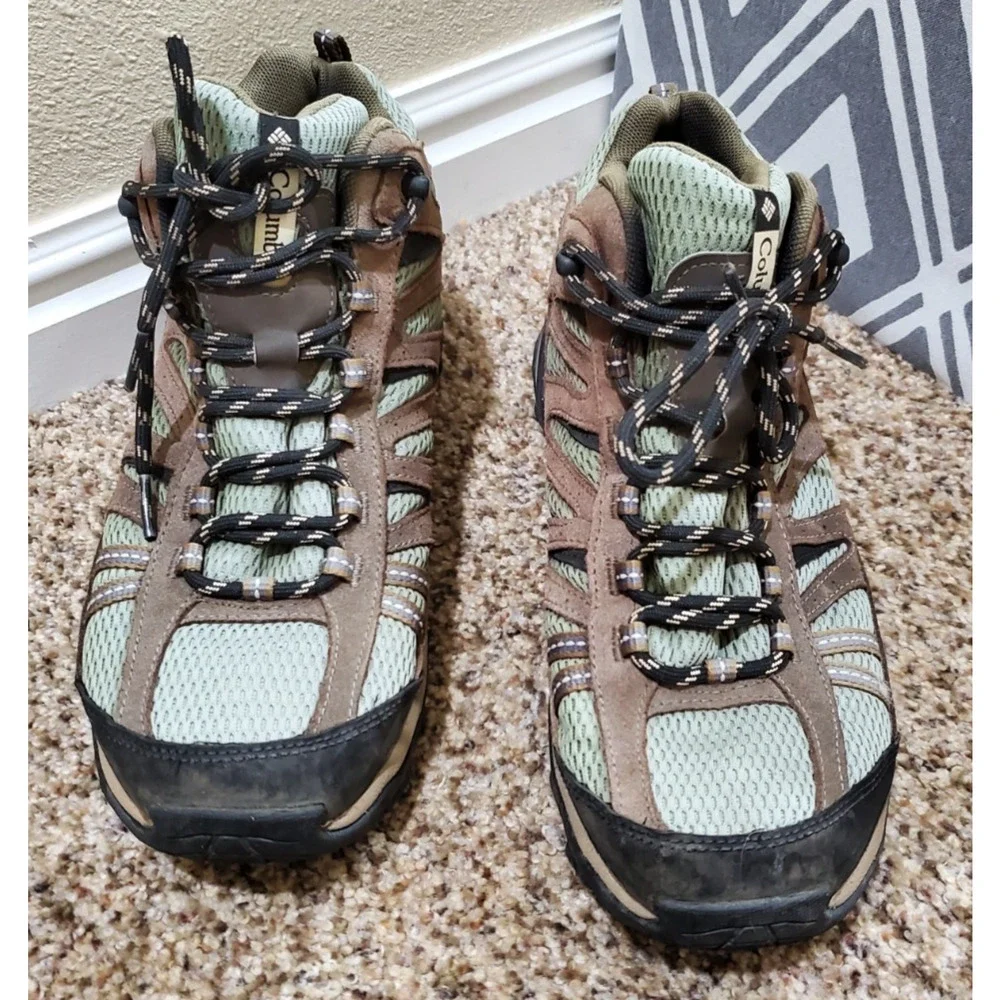 Columbia Waterproof Hiking Boots Men's Size 9 Brown Green Trail Outdoor Shoes